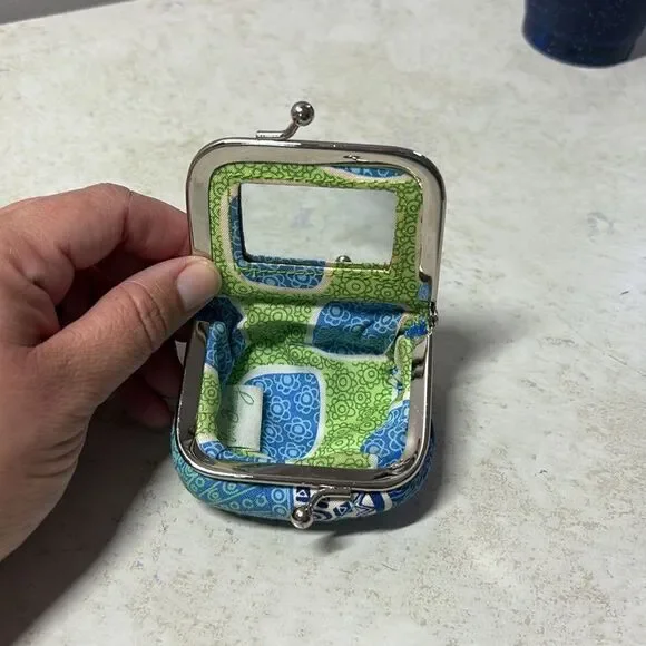 Vera Bradley Doodle Daisy Contact Case - Picture 5 of 5